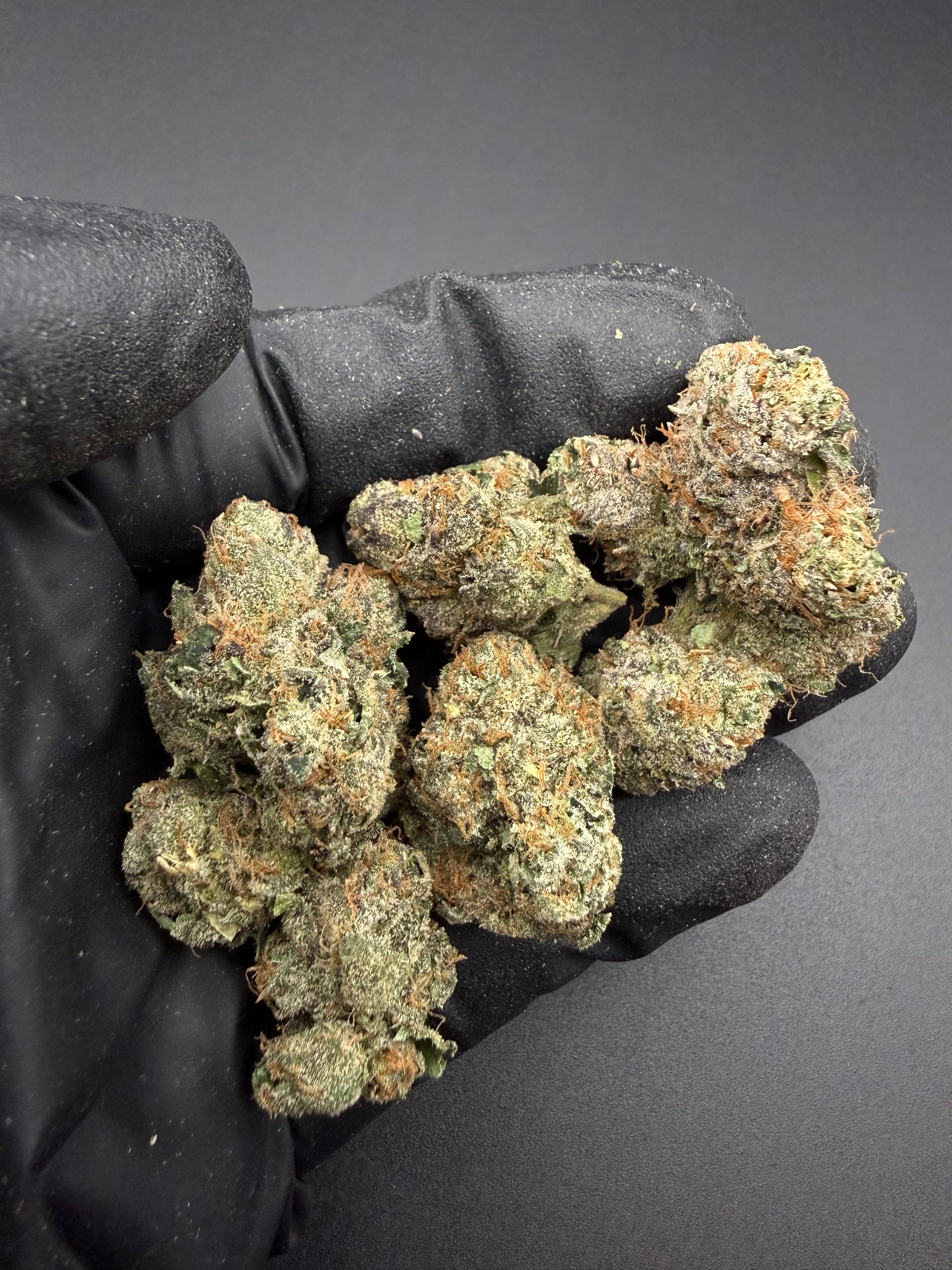 White Runtz - Premium THCa Flower